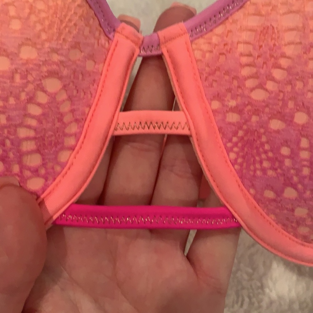 NWOT-Victoria’s Secret ombré halter tie bikini top - Picture 5 of 15